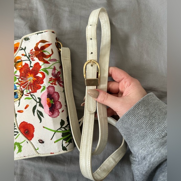 Vintage Gucci Flora White Shoulder/Crossbody - Picture 16 of 16